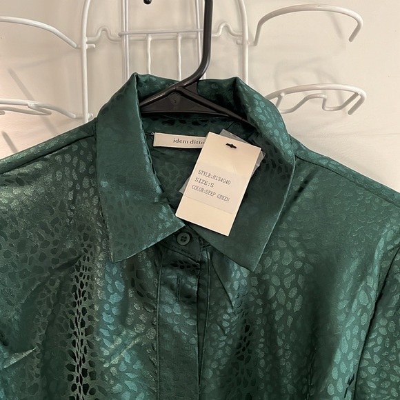 Green silk look dress - Picture 3 of 9